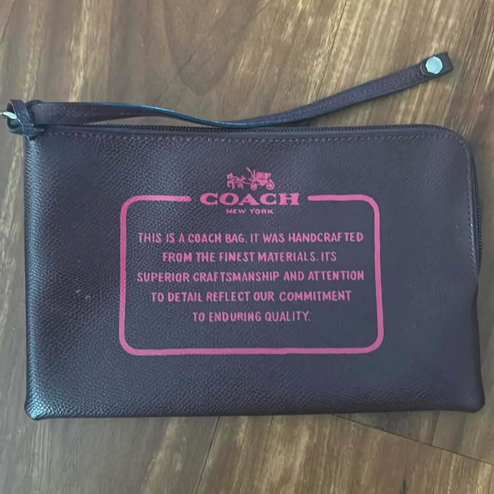 Coach XXL‎ maroon Wristlet w814E Jumbo